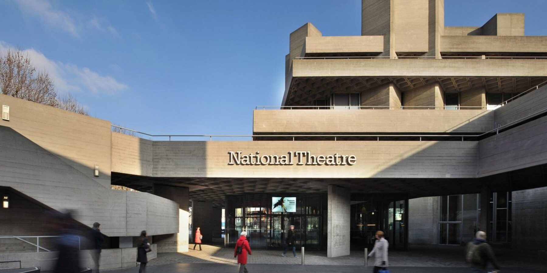 Національний театр у Лондоні включив до своєї програми твори українських поетів