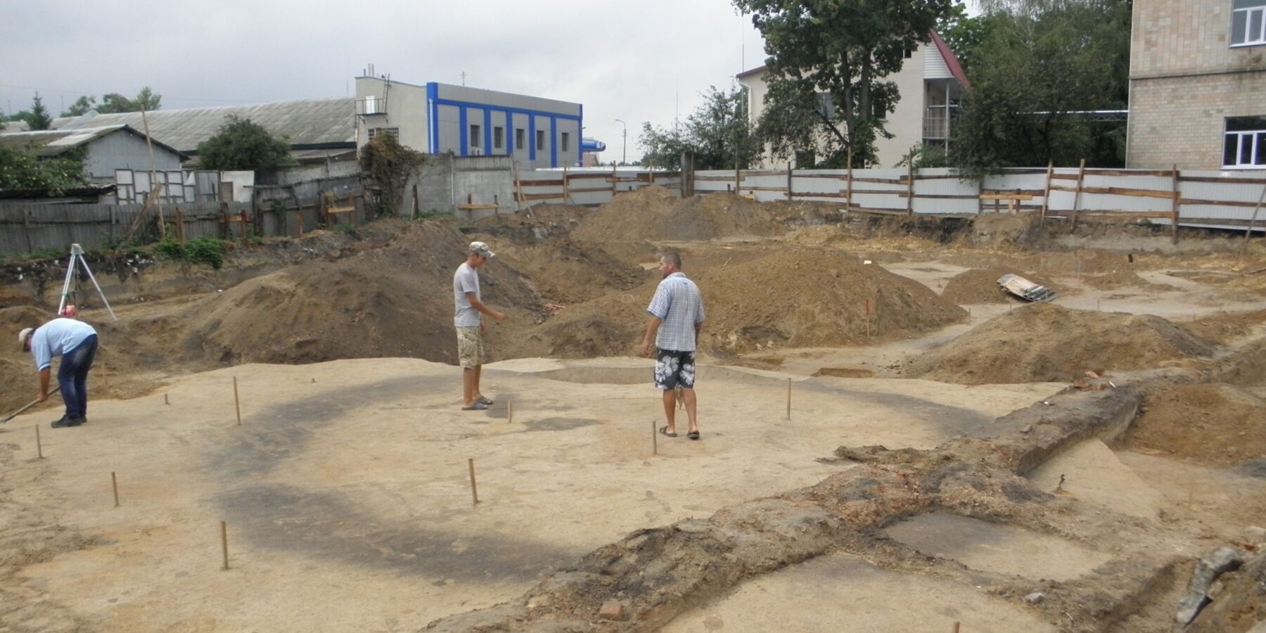 У Чернігові виявили унікальні поховання часів Київської Русі (фото)