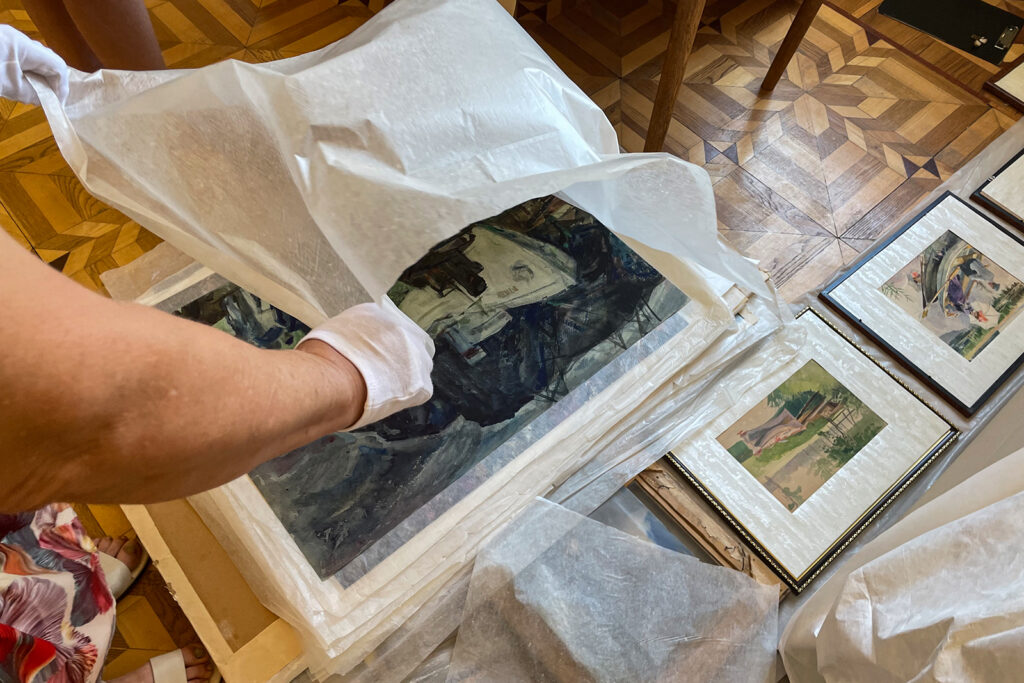 У Миколаєві оцифрують експонати Музею мариністичного живопису