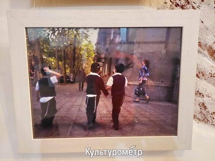Одеський фотограф із 30-річним досвідом відкрив свою першу виставку фото, знятих на плівку