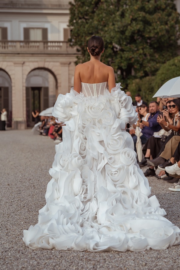 В Італії пройшов показ української весільної моди