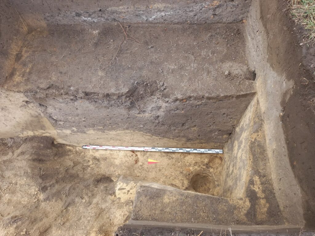 На Київщині археологи виявили залишки житл давньоруської та козацької діб
