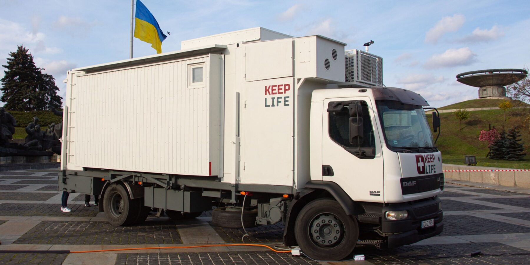 В Україні презентували вітчизняний мобільний хірургічно-стабілізаційний пункт Keep Life