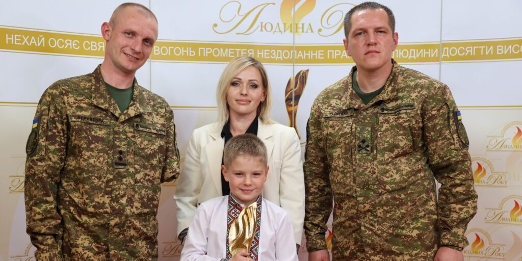Українські рятувальники та нацгвардійці отримали премію "Людина року"