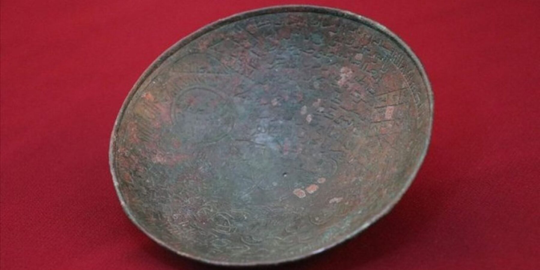 У Туреччині археологи знайшли унікальну 800-річну цілющу чашу