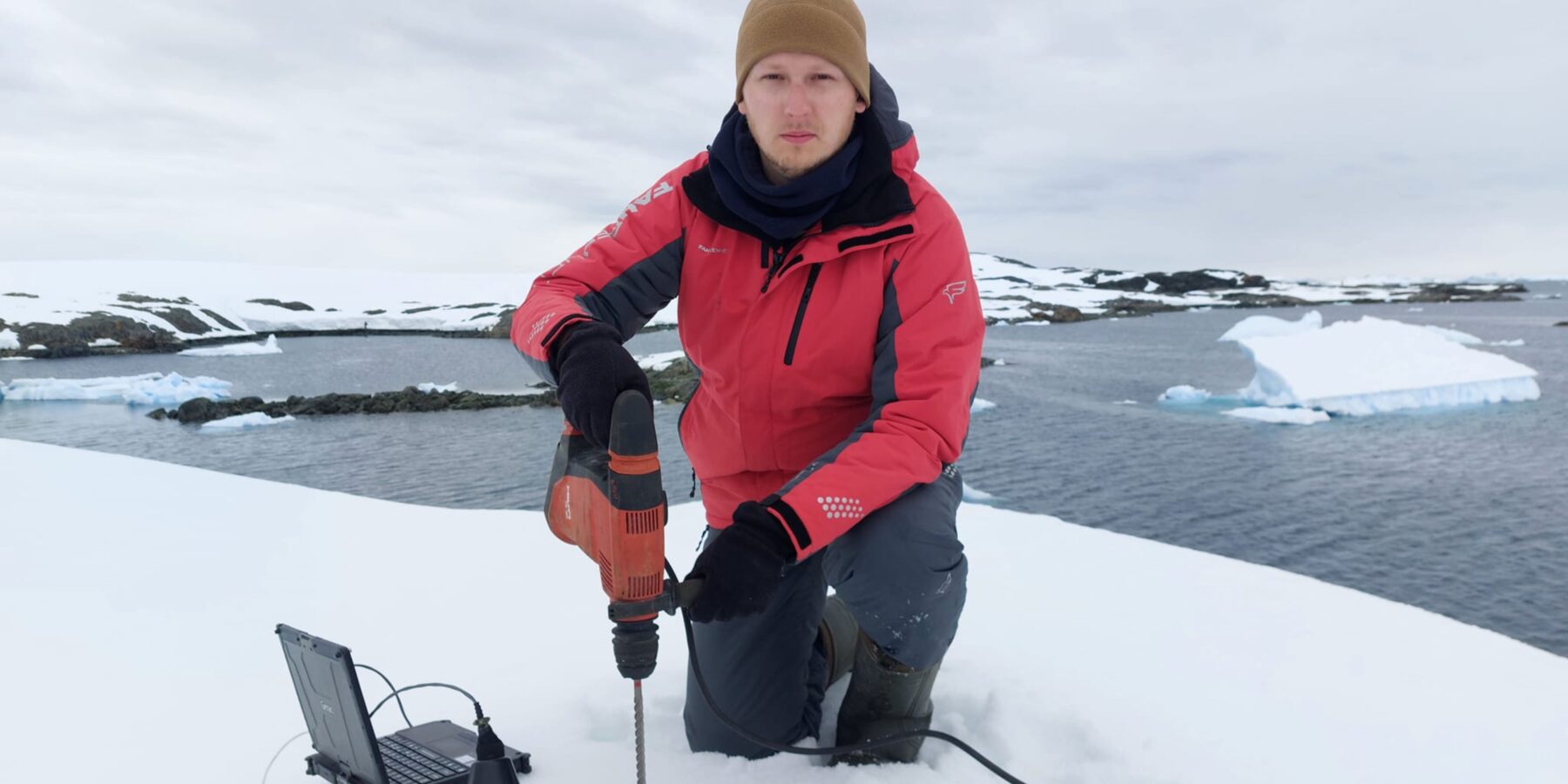 В Антарктиді вперше відбувся захист магістерської роботи українським полярником