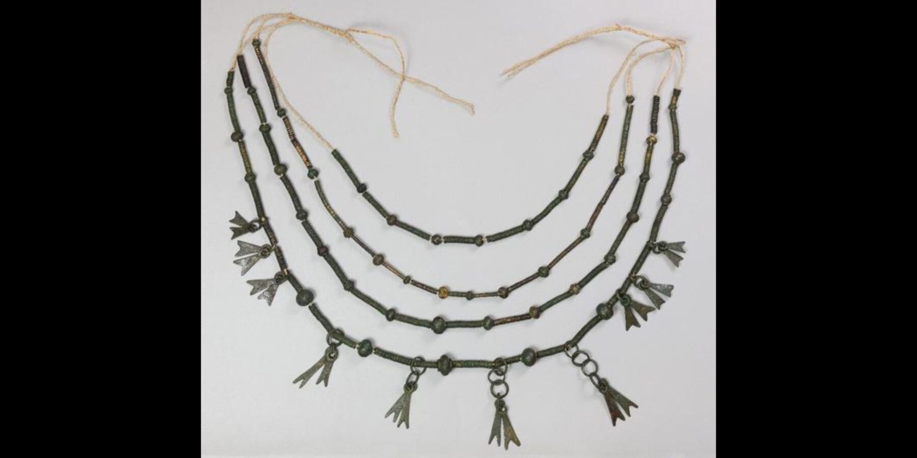 У Польщі знайшли людські рештки та ритуальні предмети XI-VIII століть до нашої ери