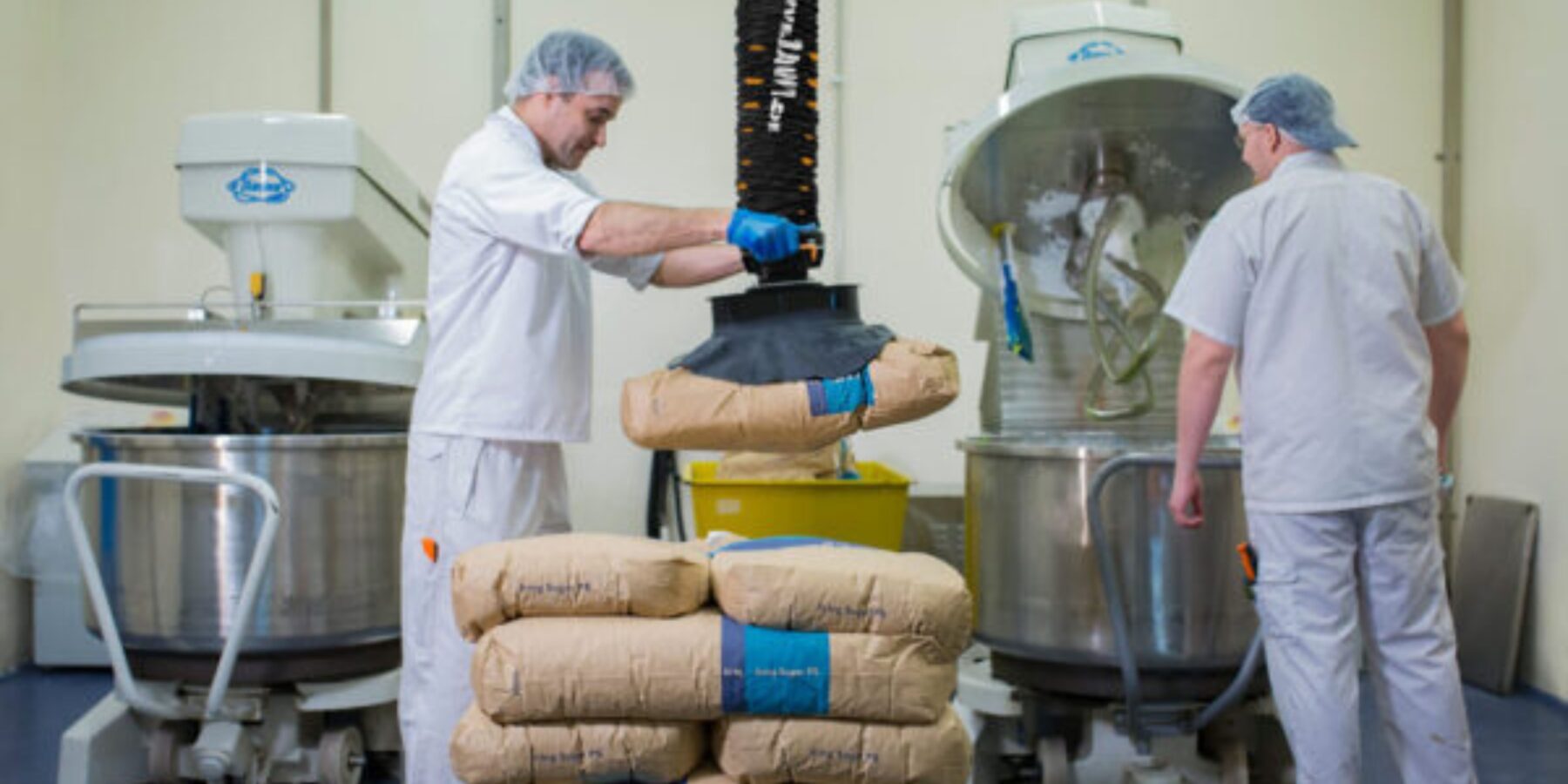 Де купити якісні складські підіймачі в Україні