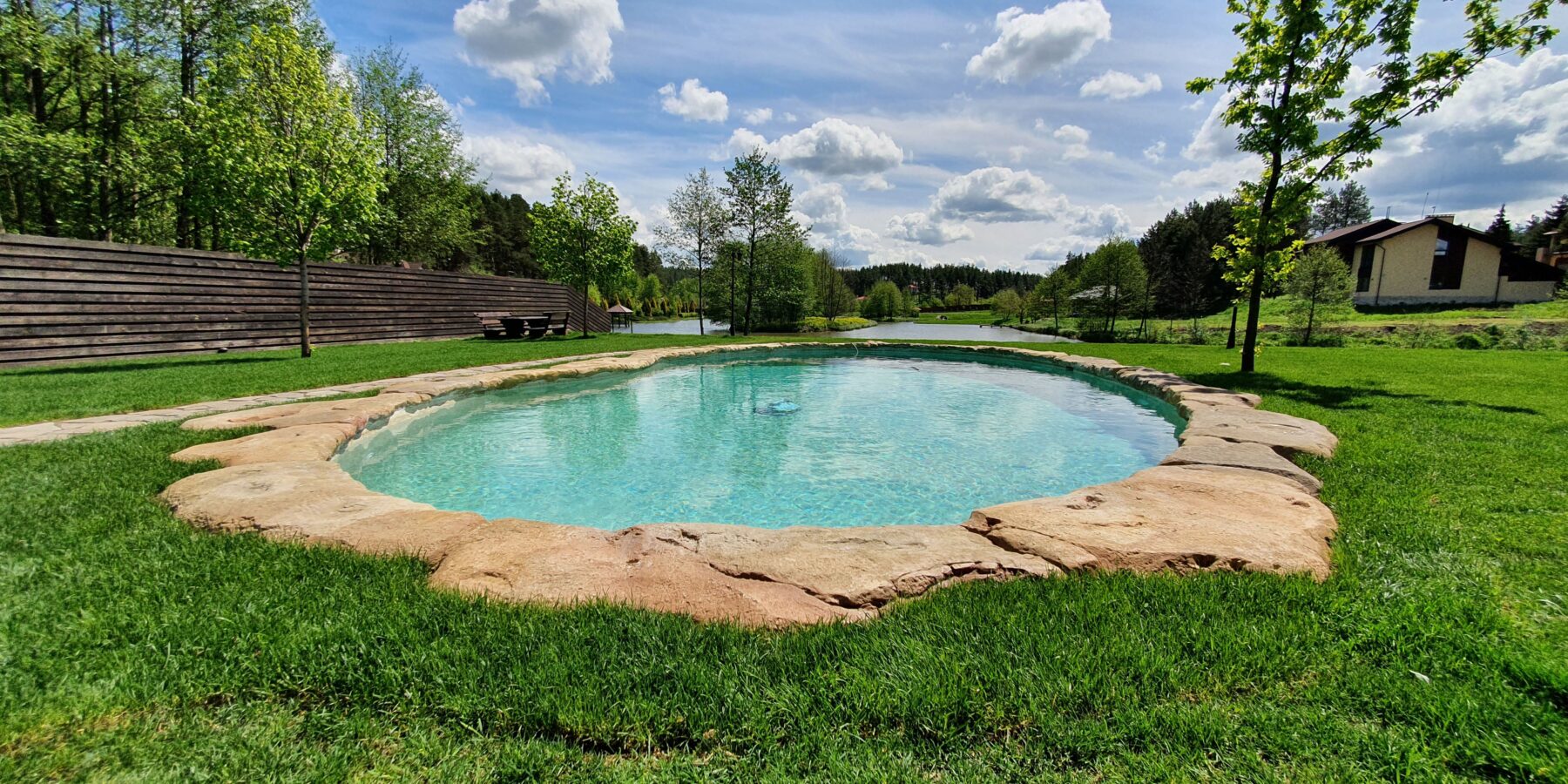 Де замовити будівництво басейну в Україні