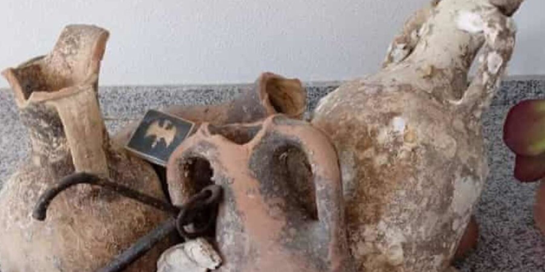 У Греції знайшли найдавніші залишки вина в Європі