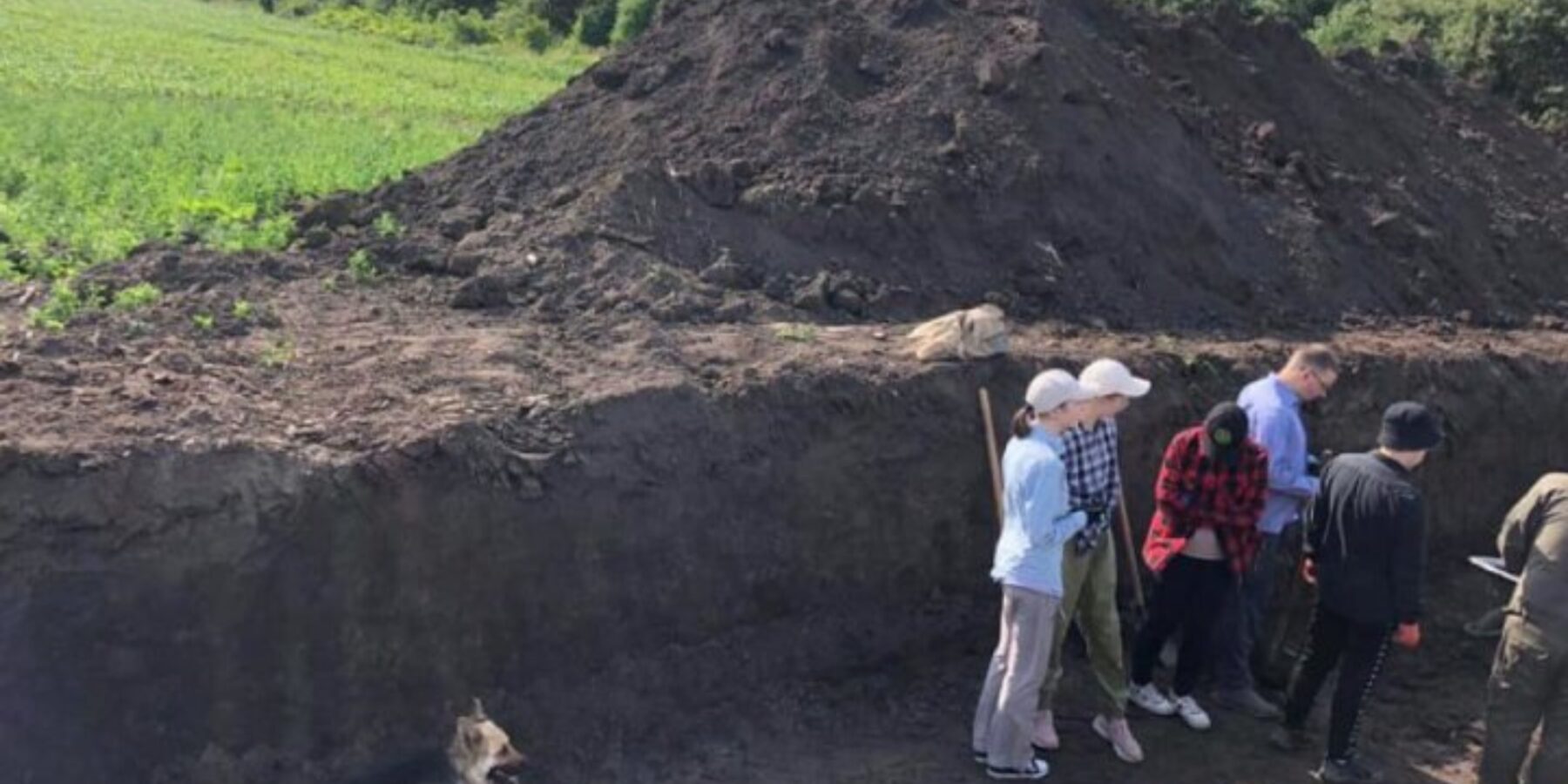 На Хмельниччині почалися дослідження стародавнього кургану