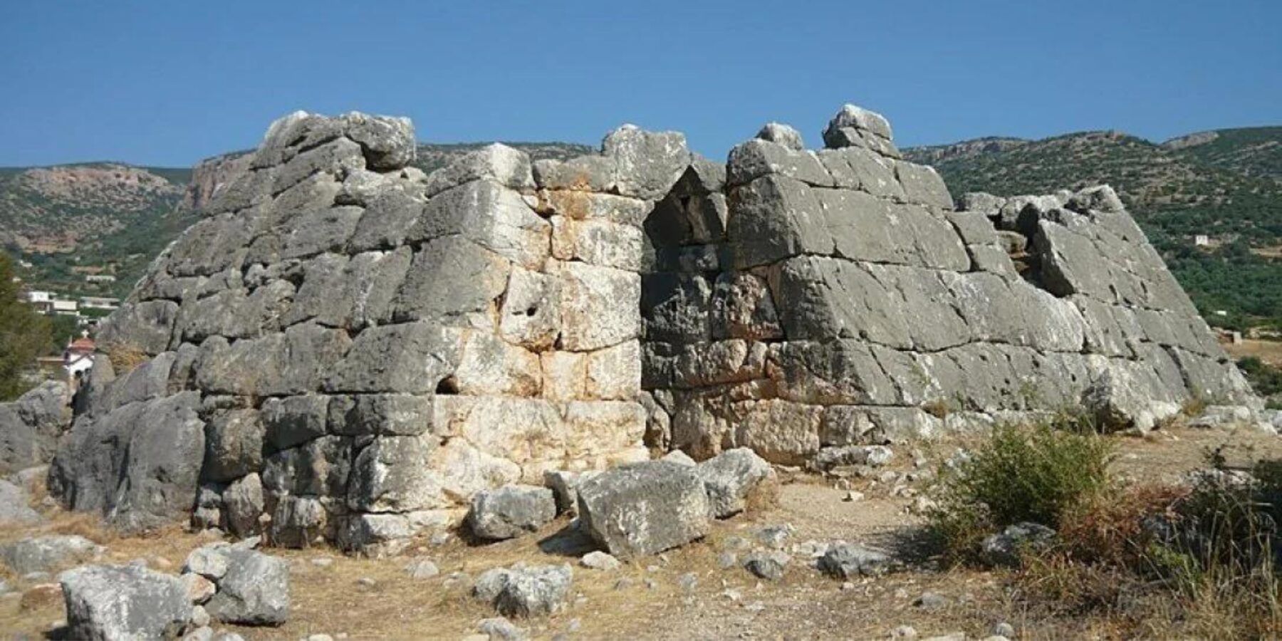 Вчені визначили, який народ першим почав будувати піраміди