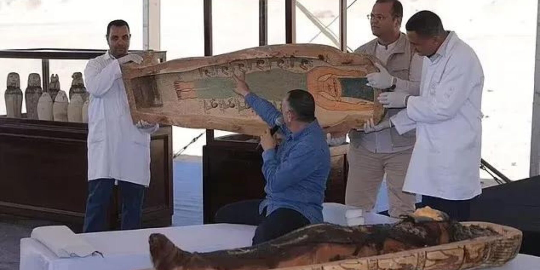 Науковці виявили зображення персонажа “Сімпсонів” на 3500-річній труні єгипетської мумії