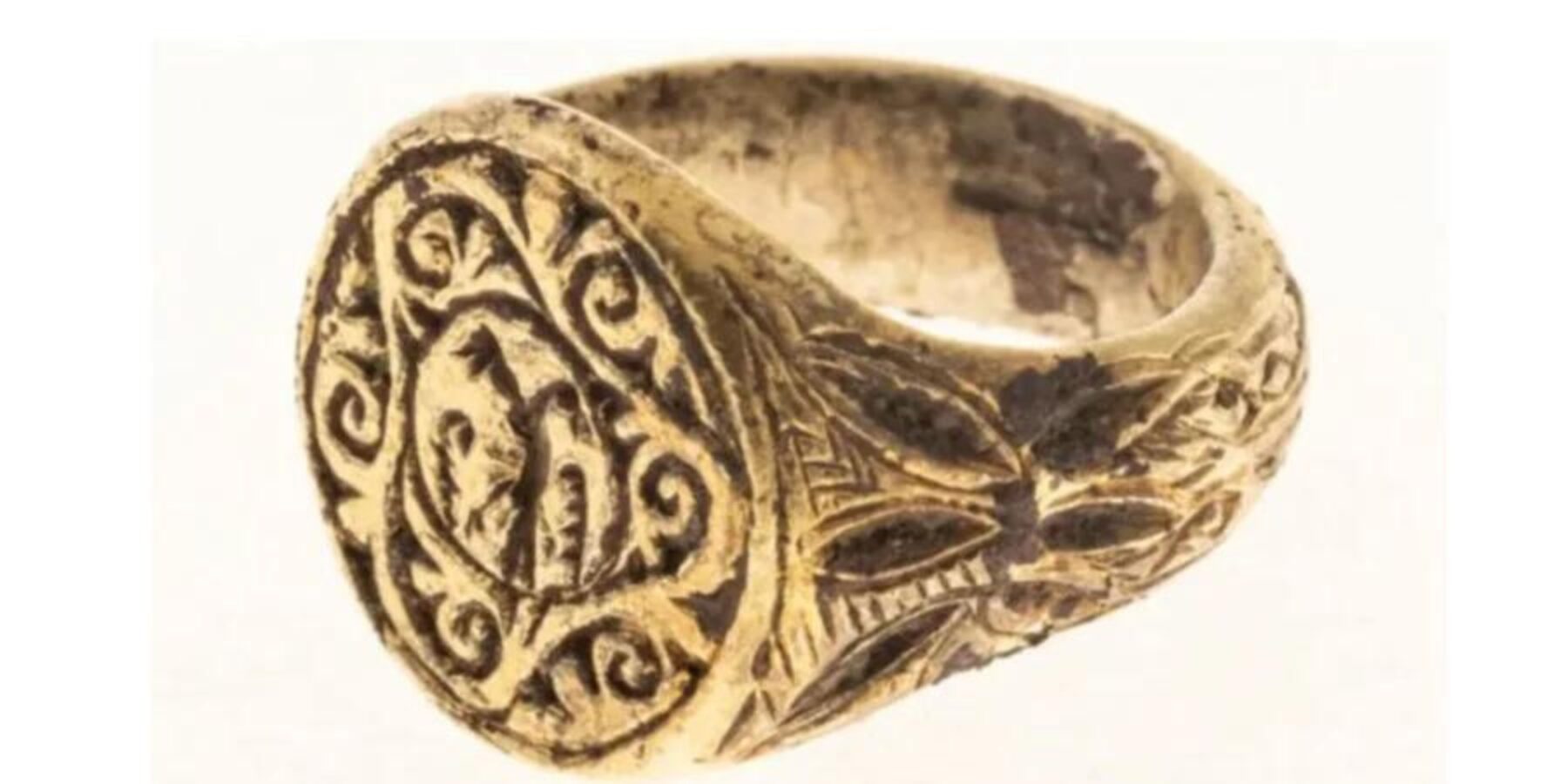 У Болгарії знайшли середньовічну каблучку царської родини