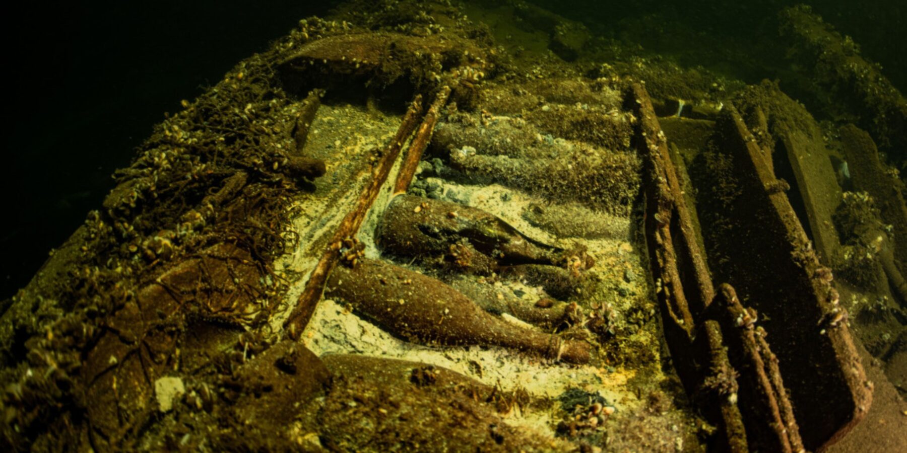 На дні Балтійського моря знайшли стародавній корабель з елітними напоями