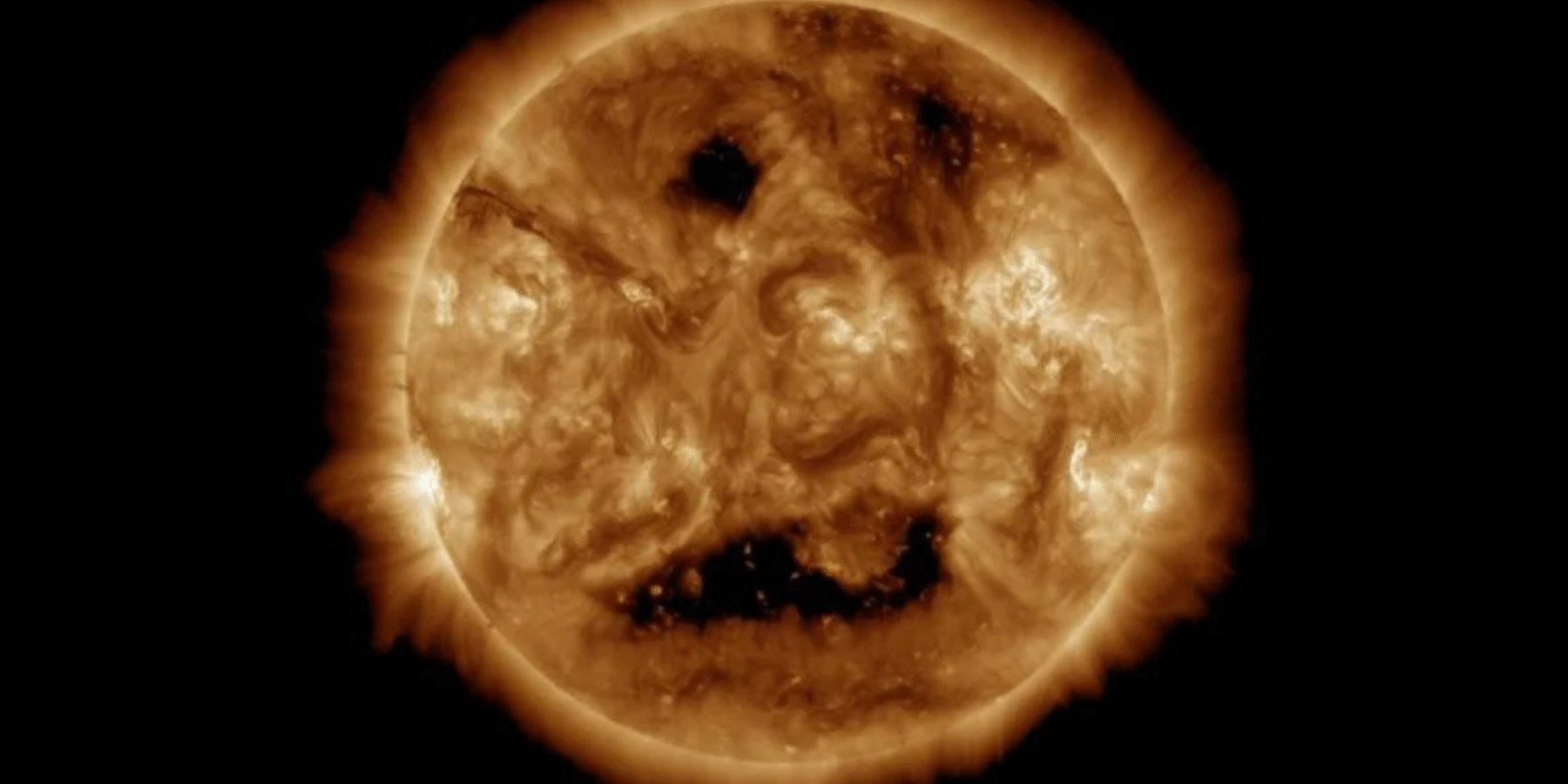 На Сонці виявили гігантський “рот”