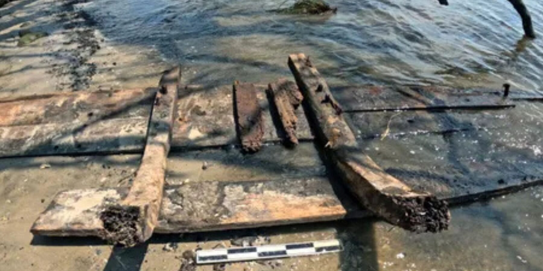 Поблизу США знайшли уламки стародавнього корабля, який вибухнув під час нападу