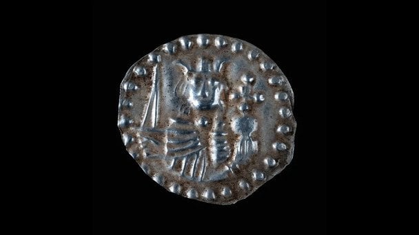 У Швеції знайшли один із найбільших срібних скарбів епохи Середньовіччя