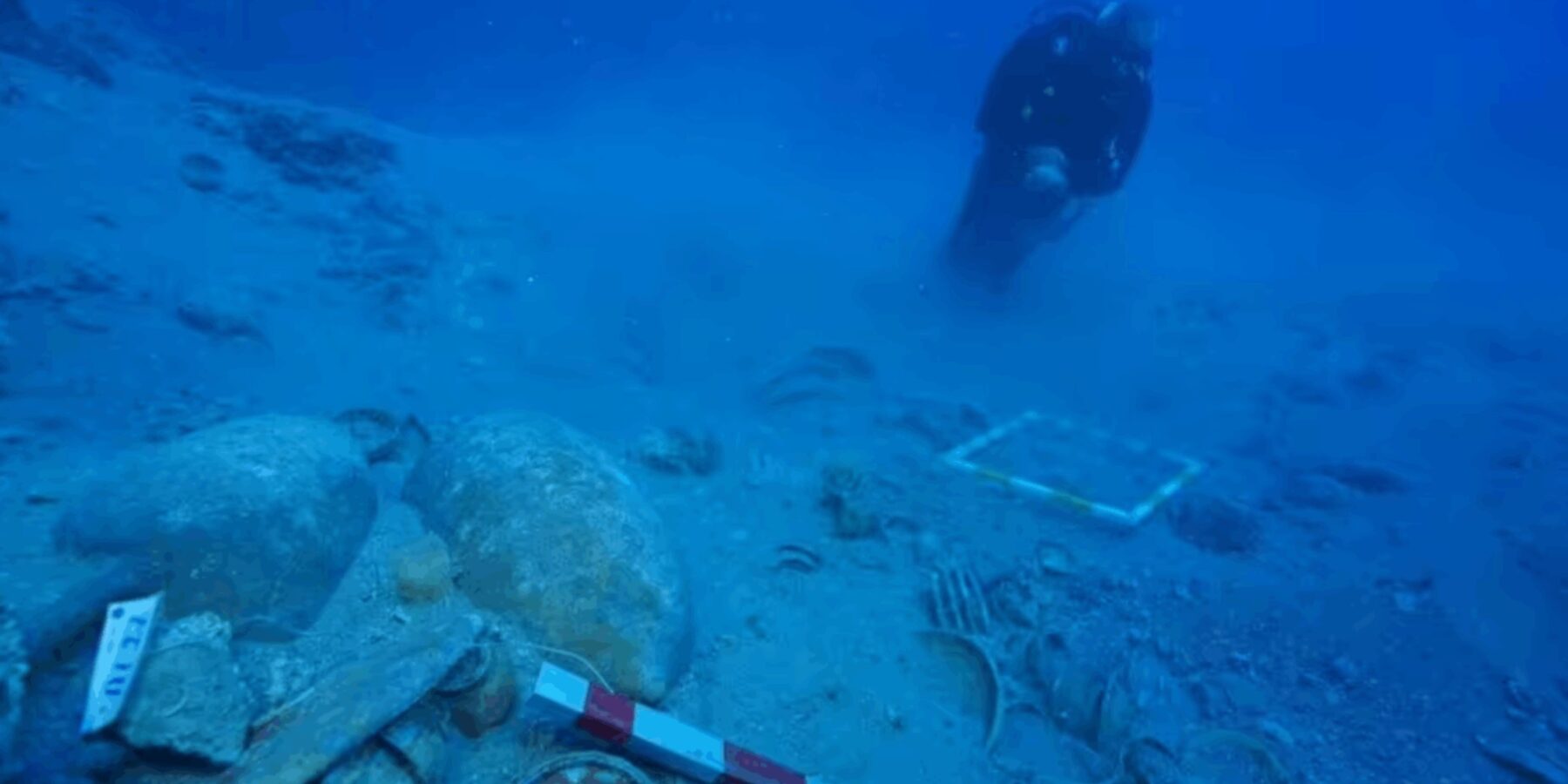 У Туреччині знайшли 2000-річний грецько-римський корабель зі скарбом