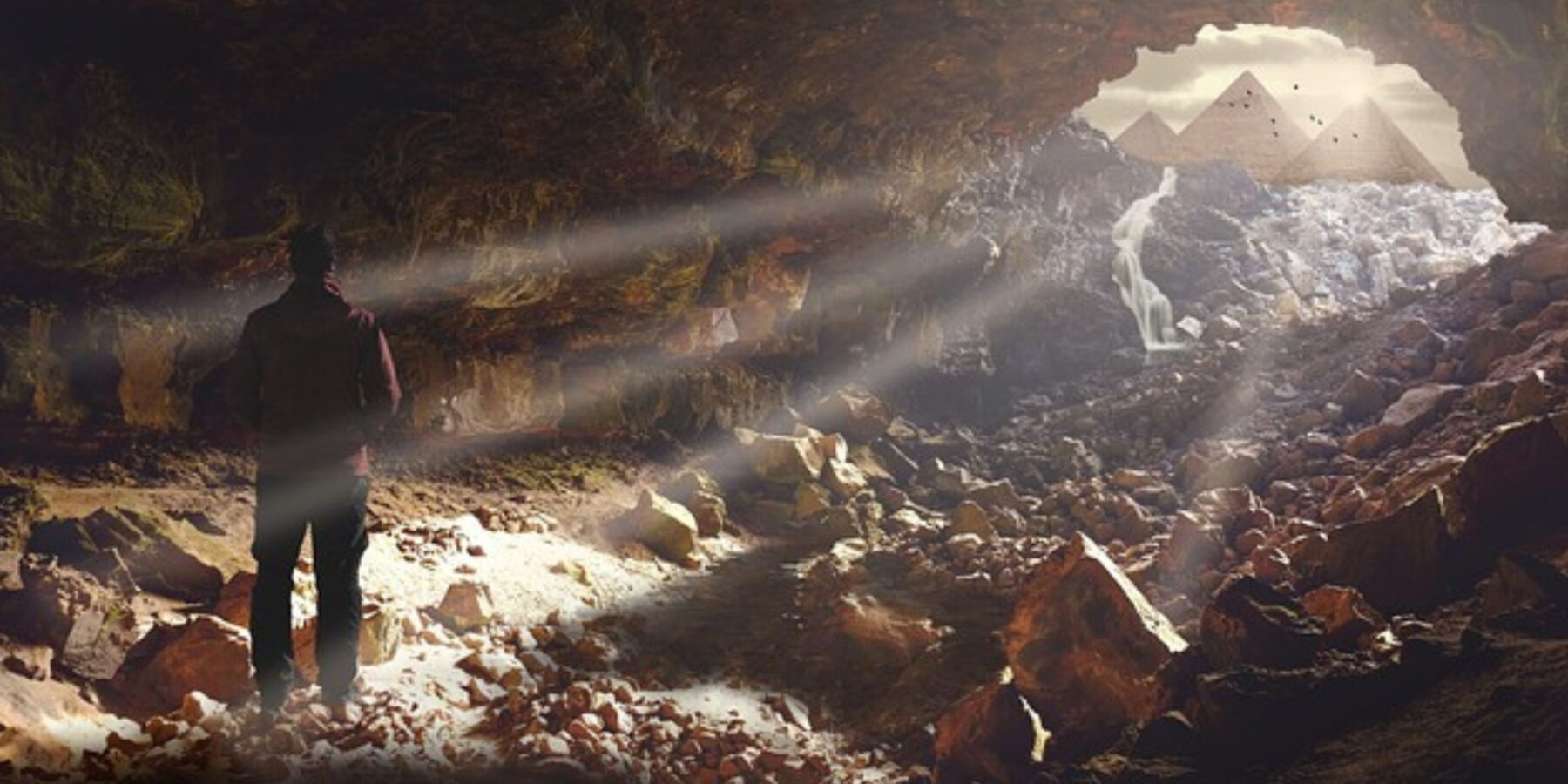 Під пірамідами Єгипту знайшли мережу тунелів та печер із міфу про потойбічний світ Під пірамідами Єгипту знайшли мережу тунелів та печер із міфу про потойбічний світ