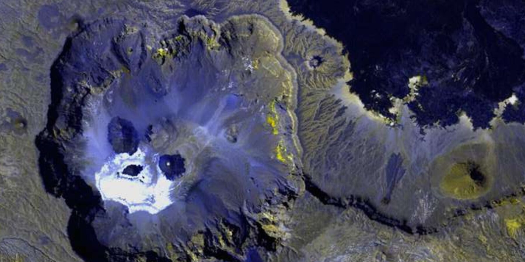 У Сахарі виявили череп, який видно навіть із космосу У Сахарі виявили череп, який видно навіть із космосу