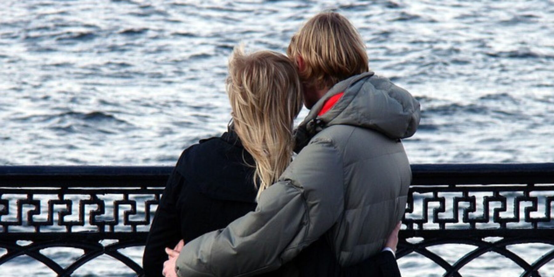 Вчені визначили еволюційні особливості вибору партнерів жінками та чоловіками