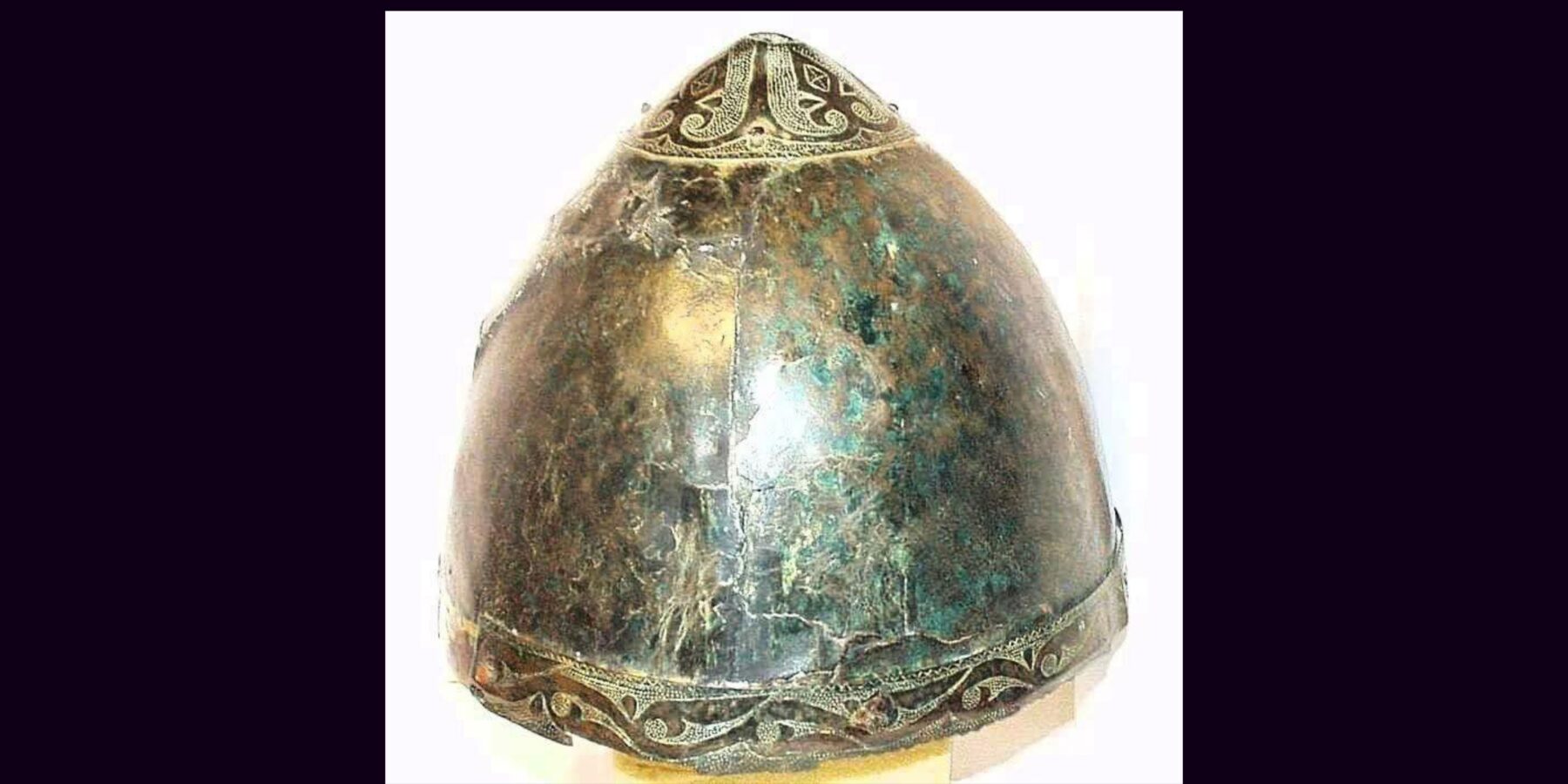 Українські науковці показали шолом воїна XII-XIII століть, знайдений на Черкащині
