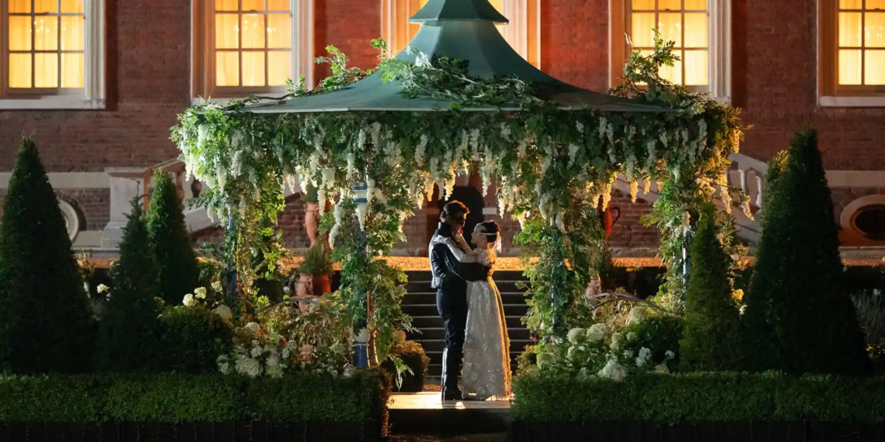 Шоуранерка розповіла, із якими викликами доведеться зіткнутися героям нового сезону “Бріджертонів”