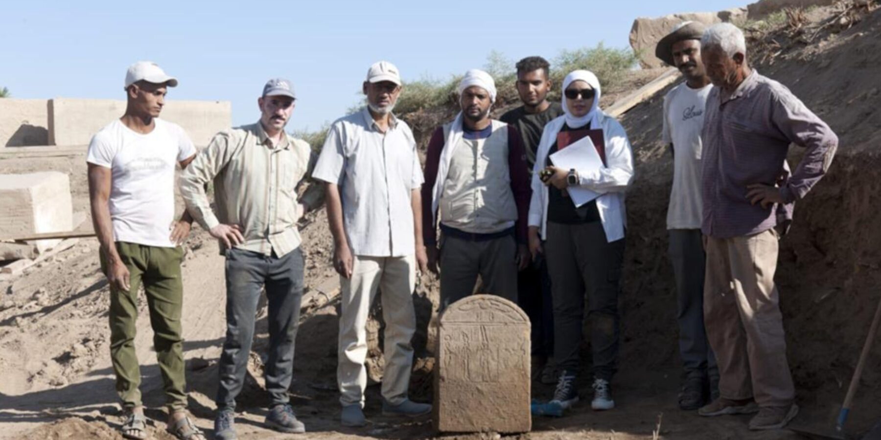 «Археологи в Єгипті знайшли стелу з імператором Тиберієм у ролі фараона