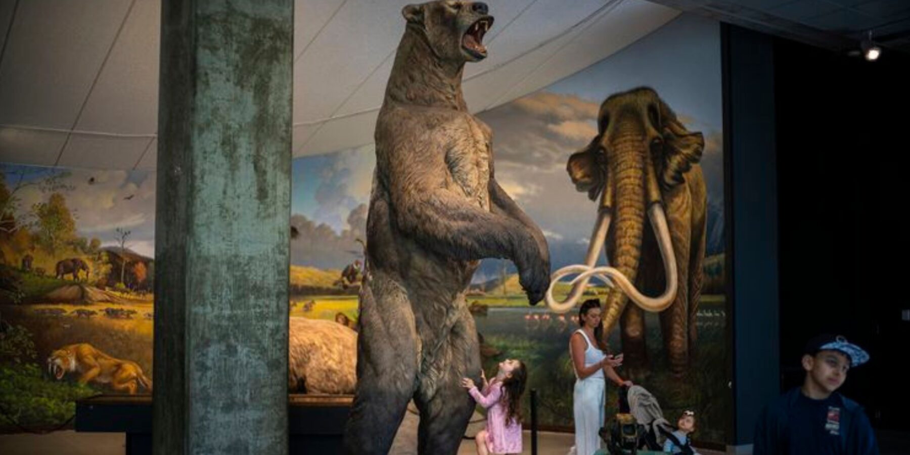 Смоляні ями Ла-Бреа розкрили шокуючу правду: гіганти зникли через людей і кліматичну катастрофу