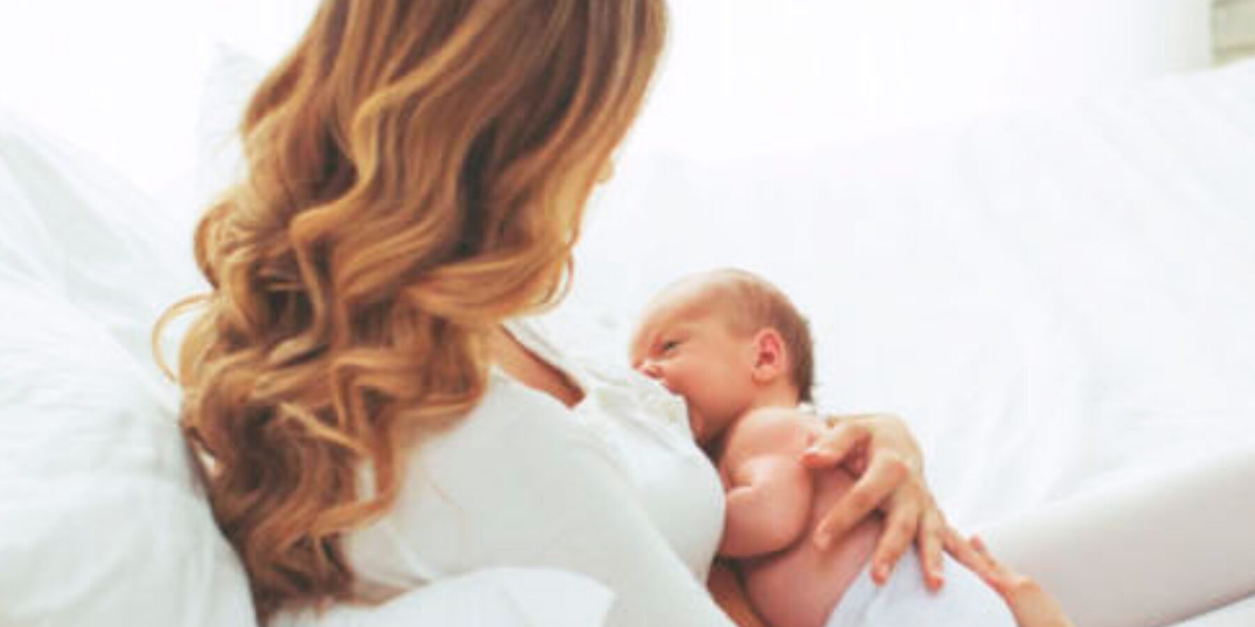 Лікарі стверджують: грудне вигодовування — застава для здоров’я та інтелекту малюка