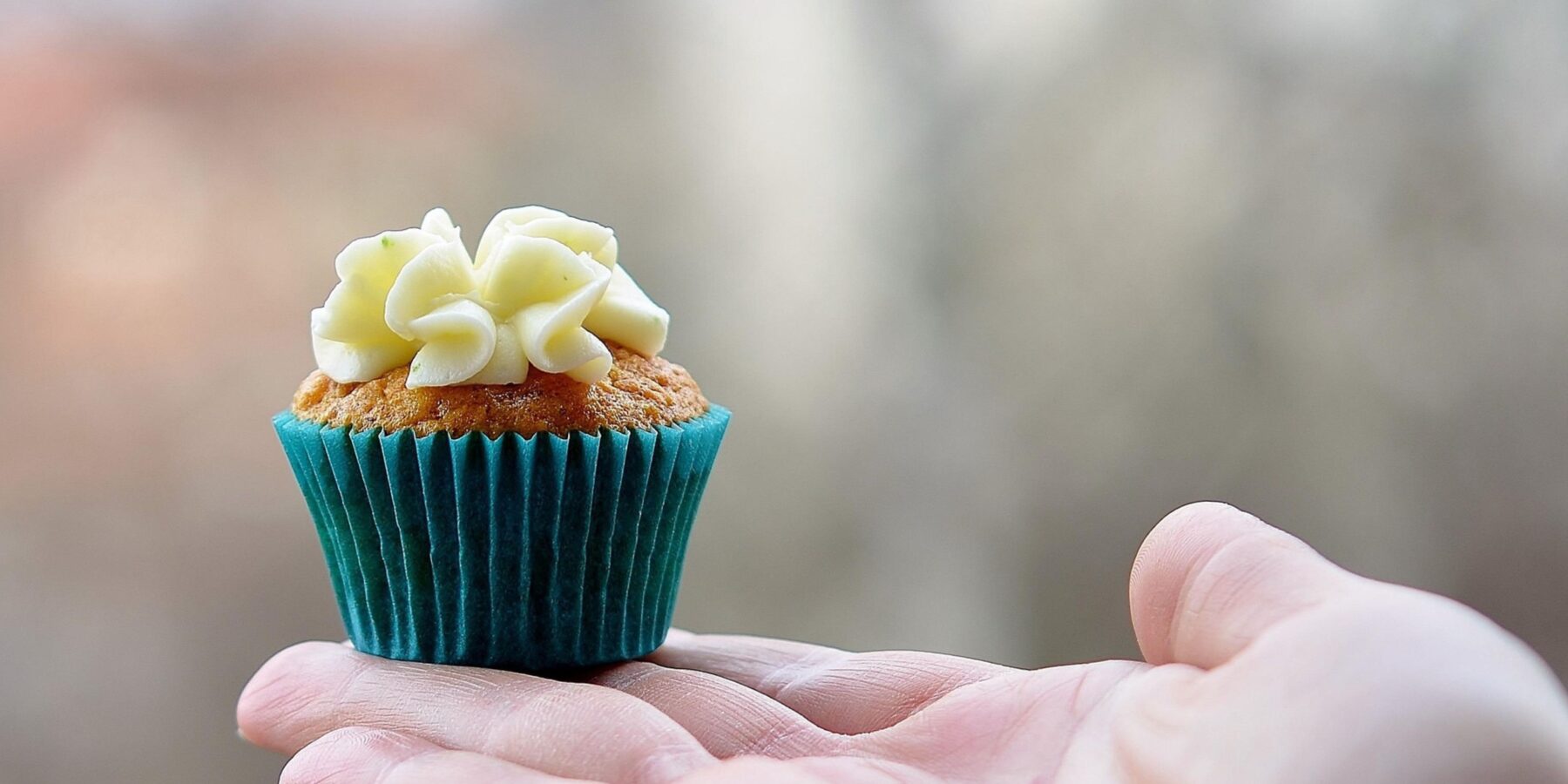 Фахівці рекомендують дітям менше їсти солодкого, щоб зберегти міцне здоров’я та енергію.