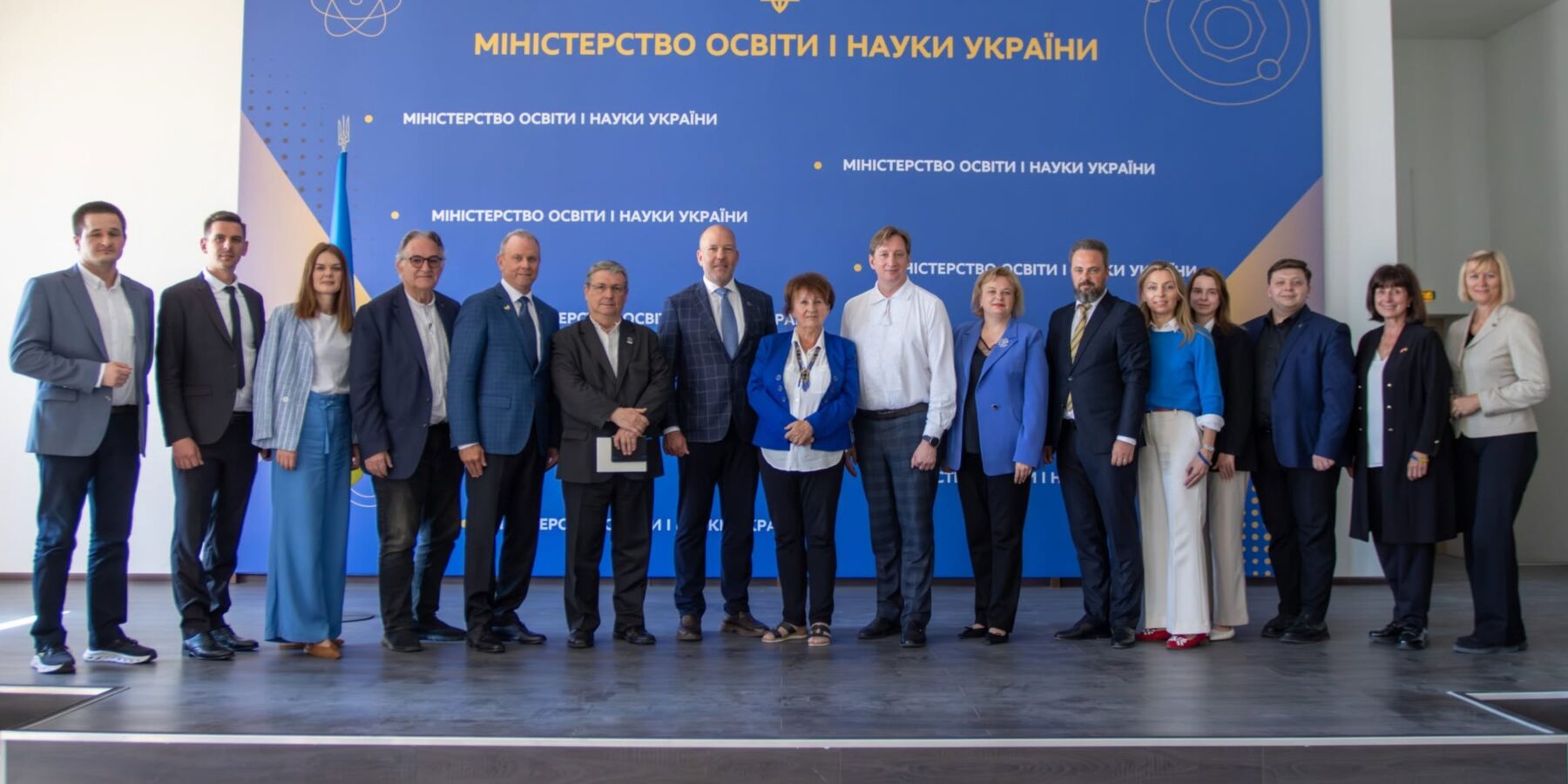 Українська освіта за кордоном: нові можливості для дітей та вчителів
